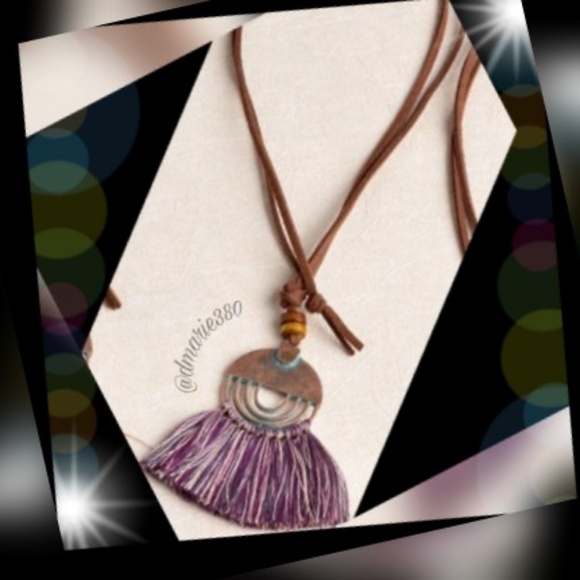 New Boho Necklace w/ Bronze pendant & Tassels - Picture 3 of 4